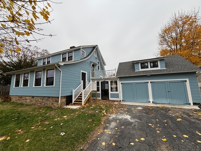 Primary Photo - 2 Scofield Pl