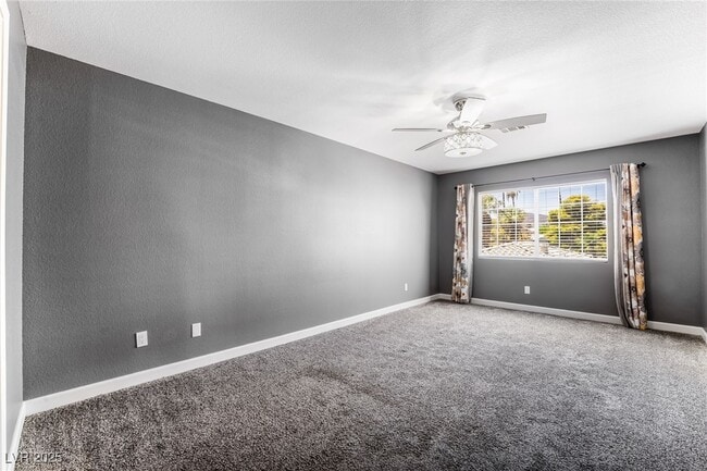 Building Photo - 683 Ambling Gait Ave