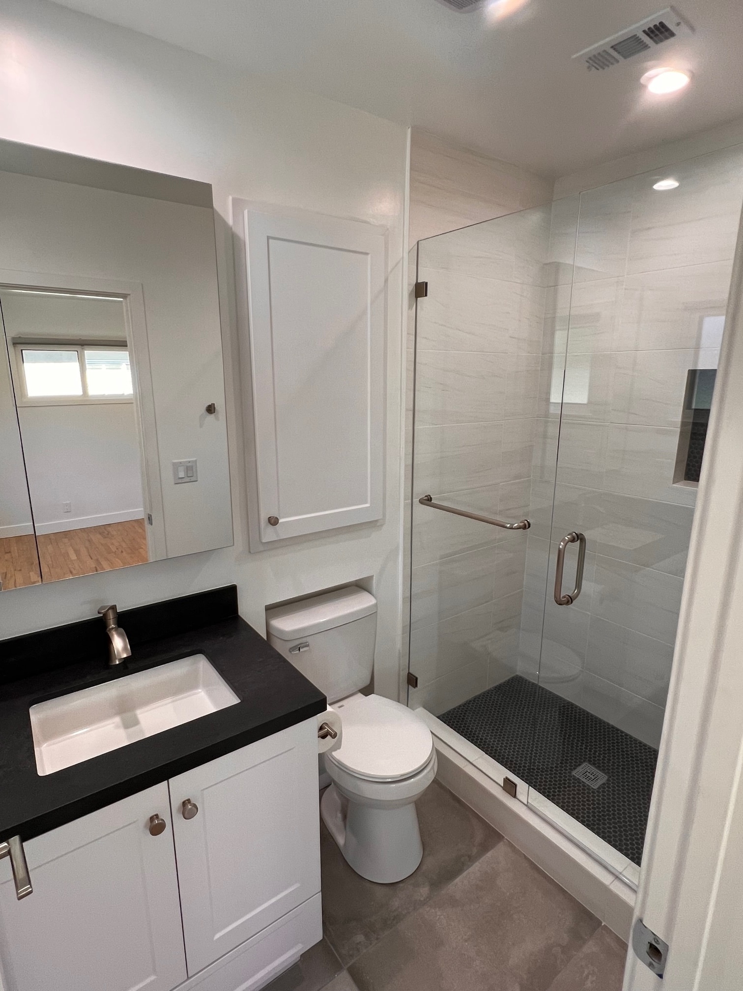 Building Photo - 6641 Glade Ave