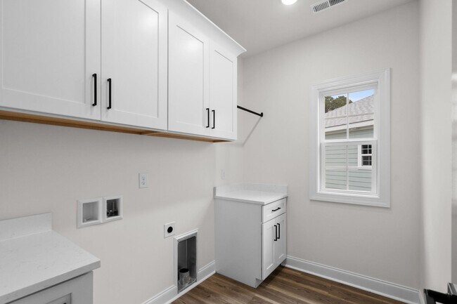 Building Photo - 113 ARBOR RIDGE CIR