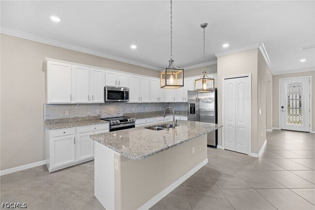 Building Photo - 11884 Arbor Trace Dr