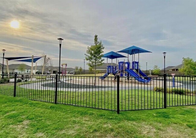 Building Photo - 1308 Camden Ln