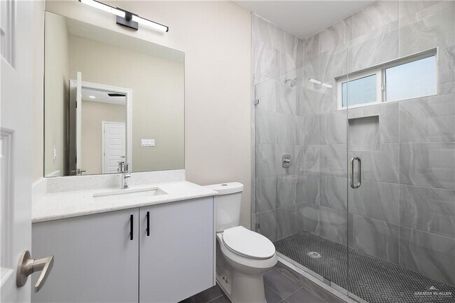 Building Photo - 17 N 36th St