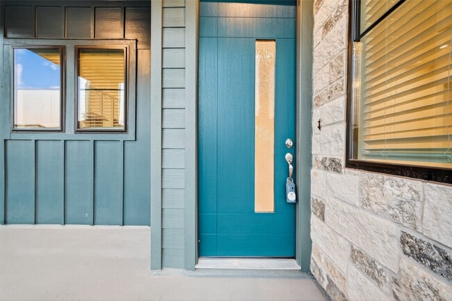 Building Photo - 1111 Mercantile St