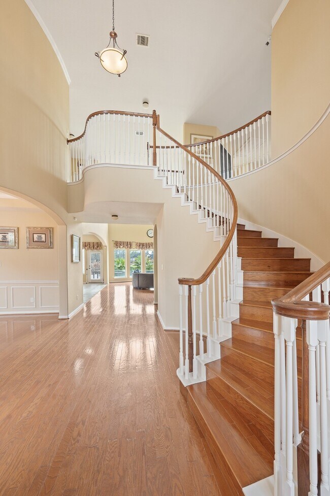 Building Photo - 9710 Lansing Meadows Dr