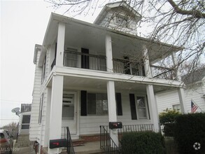 Building Photo - 2506 Fortune Ave