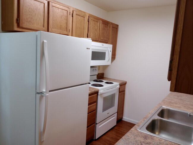 Building Photo - 3501 Delmar Ct