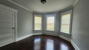 Building Photo - 177 Sisson Ave