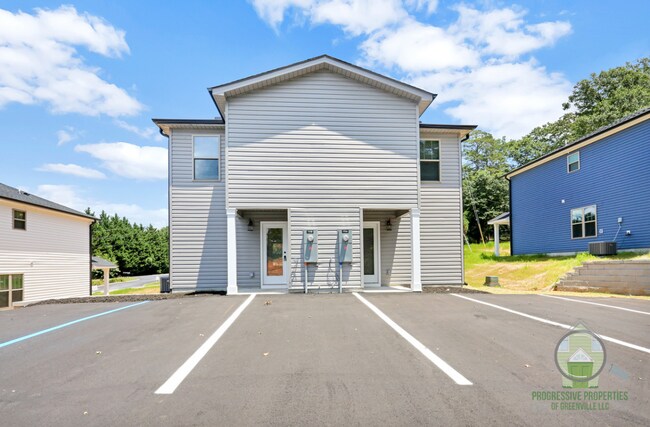 Building Photo - 111 Sitton Dr