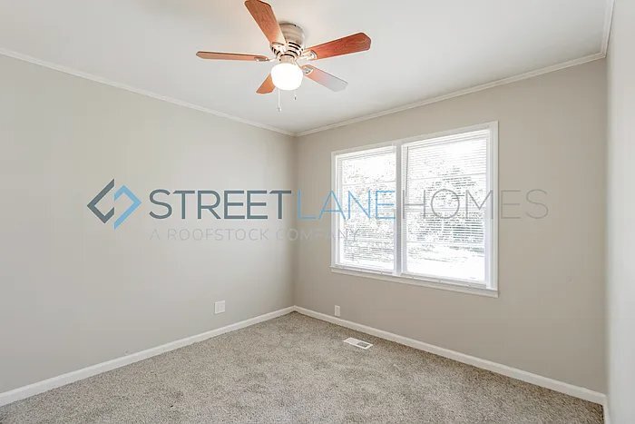 Building Photo - 3042 Bethune Ave