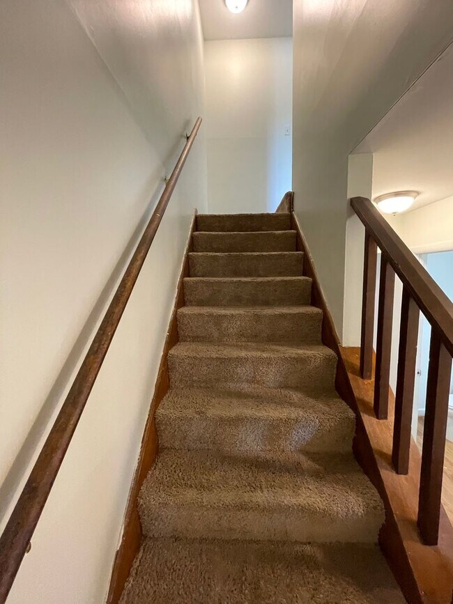 Building Photo - Beautiful 4 Bedroom Home in Ypsilanti! - F...