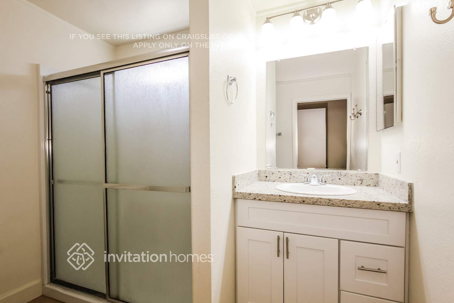 Building Photo - 15218 N 38th St