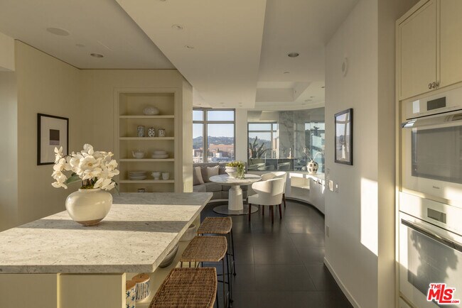 Building Photo - 10800 Wilshire Blvd