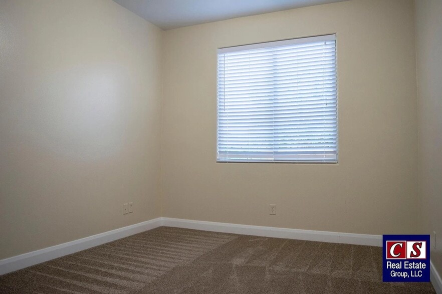 Building Photo - 388 N 3380 W