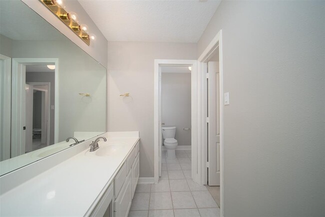 Building Photo - 5411 Dunston Ct