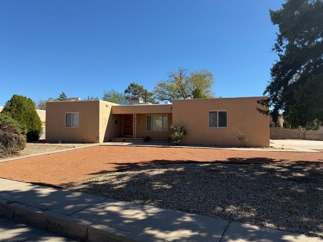 Primary Photo - 4 Bedroom 2 Car Garage