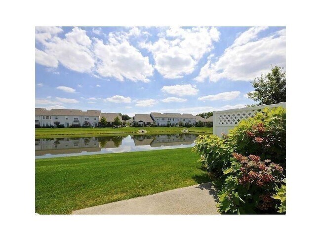 Building Photo - 10931 Lemongrass Dr