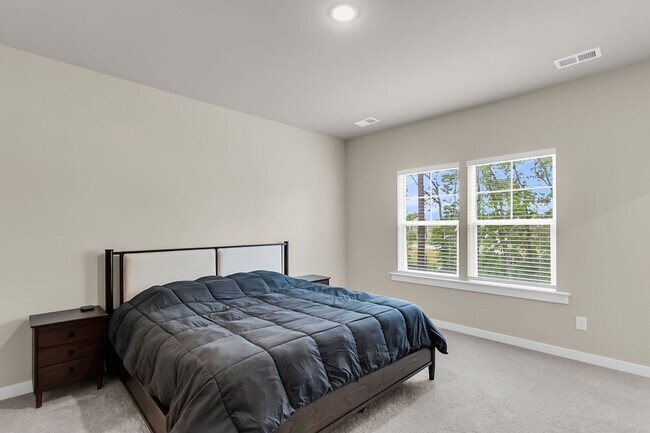 Building Photo - Beautiful 4-Bedroom, 3.5-Bathroom Townhome...