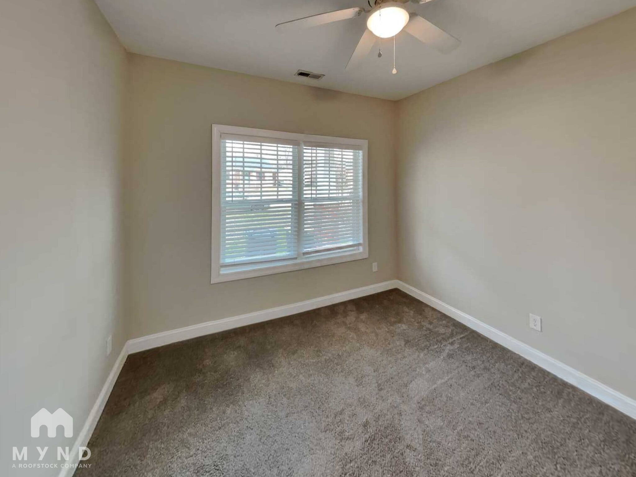 Building Photo - 2112 Middale St