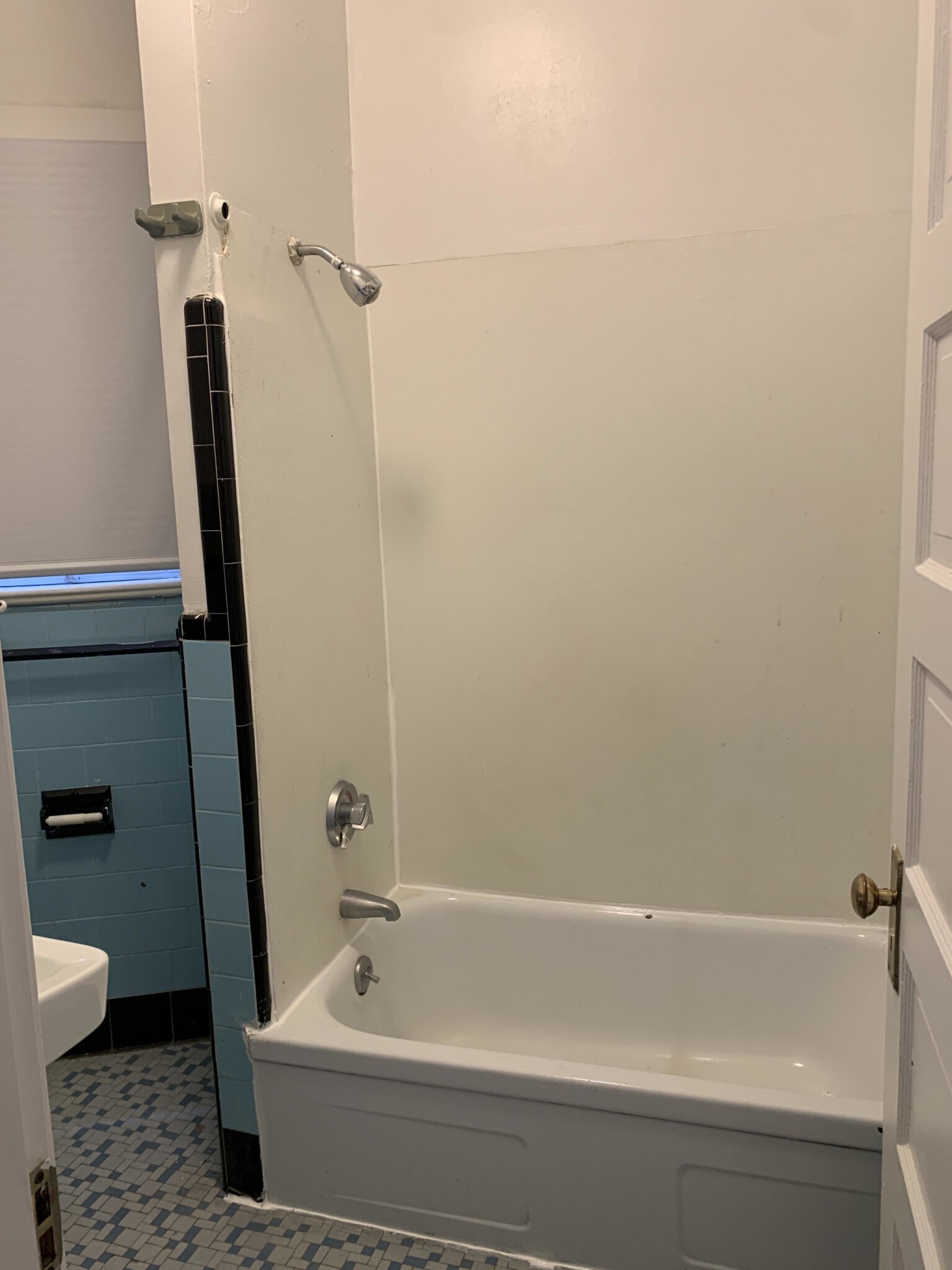 Building Photo - 1381 Commonwealth Ave