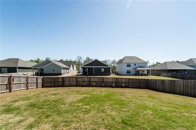 Building Photo - 2332 Rutland Rd