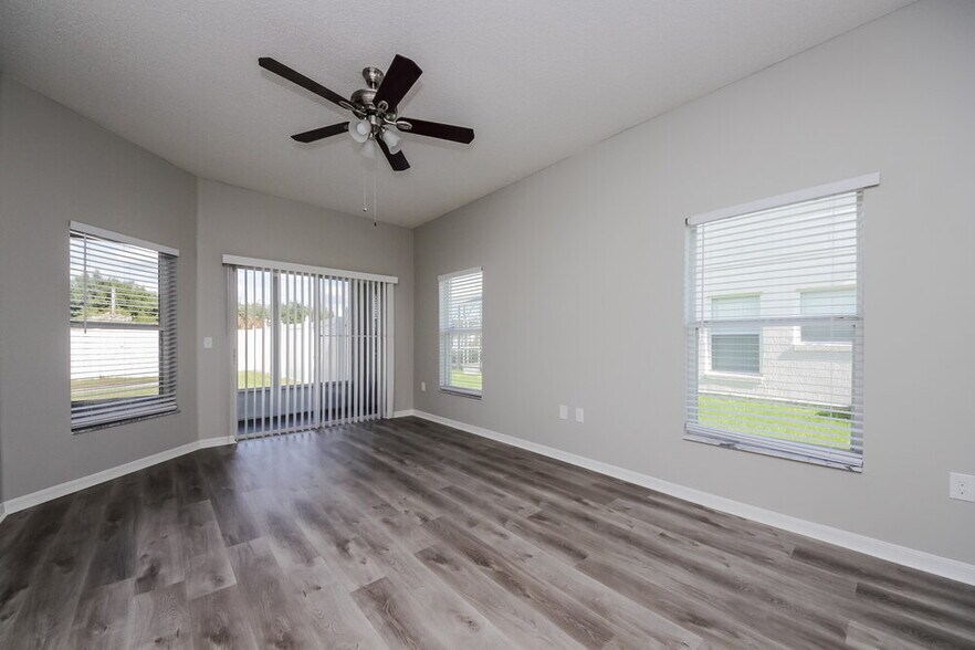 Building Photo - 104 Bridgeport Way