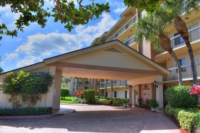 Building Photo - 1301 Cir
