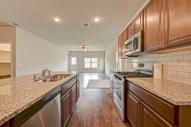 Primary Photo - 23403 Dovetail Colony Ct