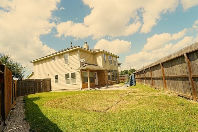 Building Photo - 3526 Gray Ridge Ct
