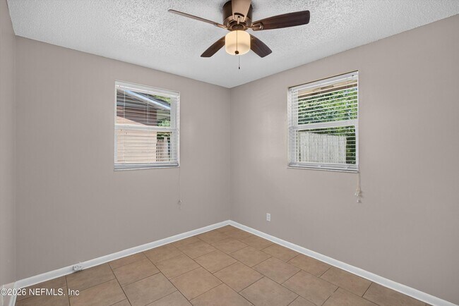 Building Photo - 8067 Parental Cir