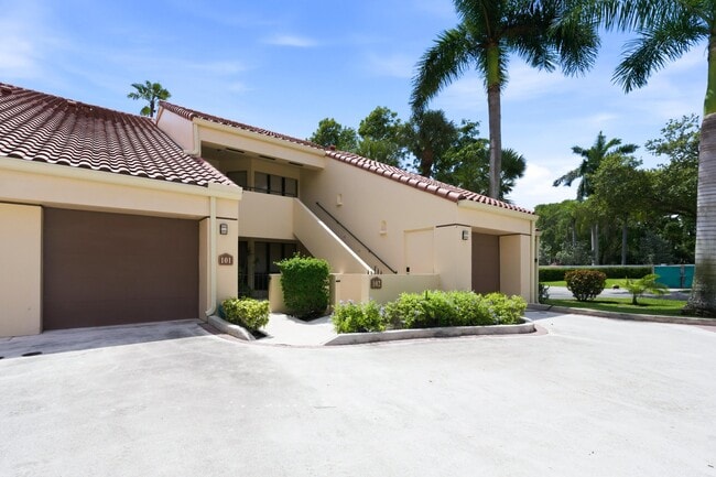 Building Photo - 101 Waterview Dr
