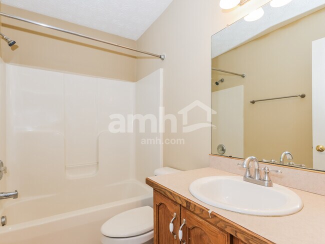 Building Photo - 6552 Greeley Ave