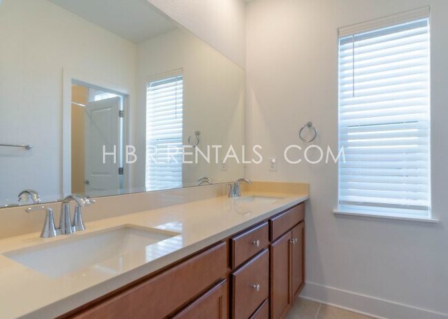 Building Photo - Spacious 4-Bedroom Haven with 4 Full Baths in Lathrop – 3,200 Sq. Ft. of Comfort and Style!