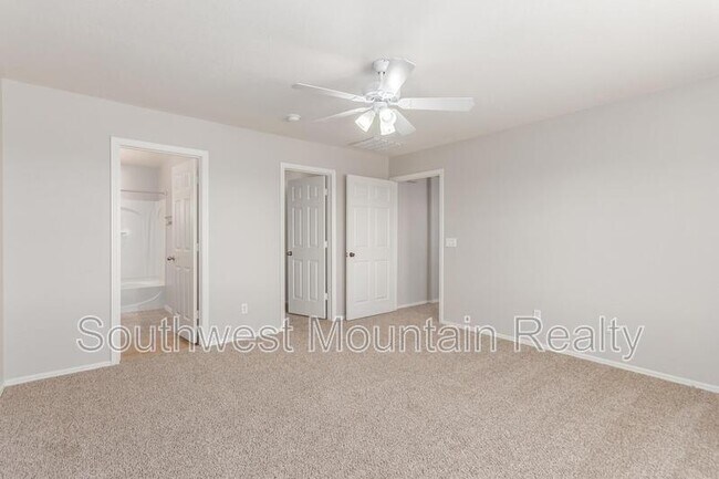 Building Photo - 5179 E Silverbell Rd