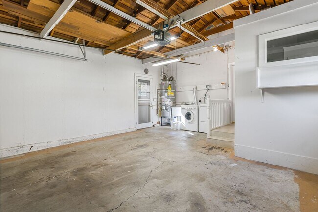 Building Photo - Sunnyvale West House FOR RENT - $4,500/mo