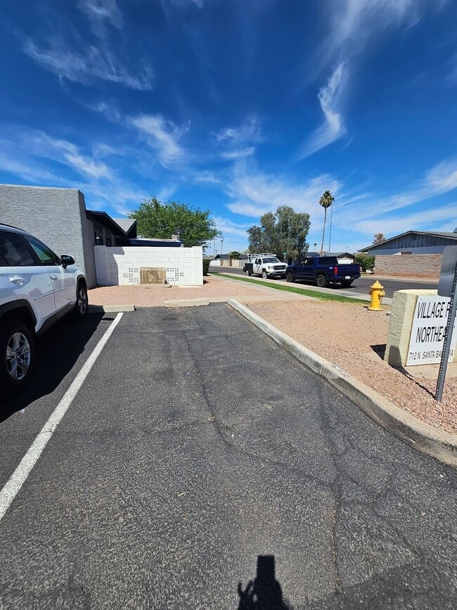 Building Photo - LONG TERM SHORT  TERM /UNFURNISHED  NO UTILITIES ~   PARTIALLY   FURNISHED