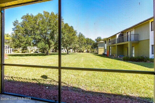Building Photo - 2253 Flower Tree Cir