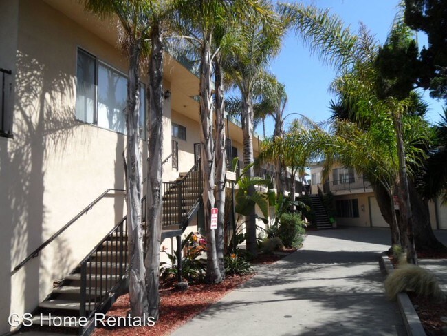 Building Photo - 251-251 Avenida Del Poniente