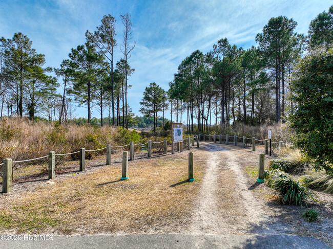 Building Photo - 105 Wax Myrtle Wy