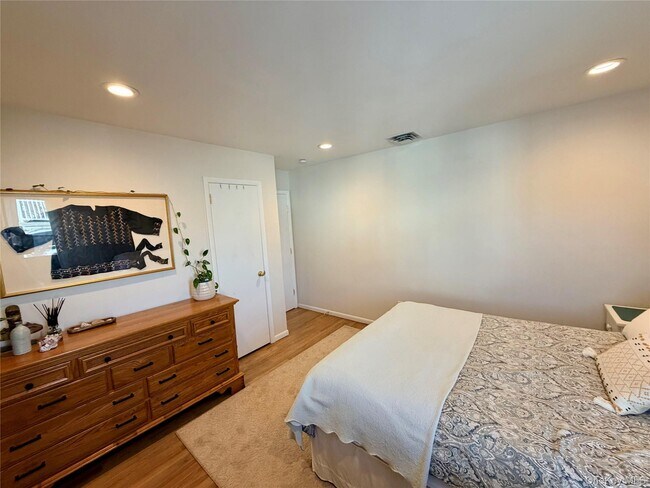 Building Photo - 214 National Blvd