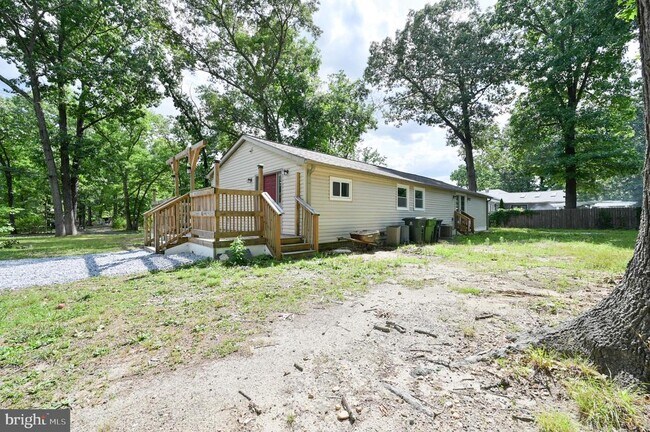 Building Photo - 2722 Sunset Ave