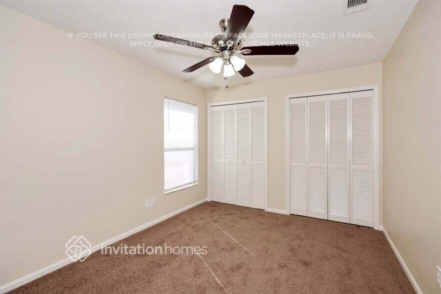 Building Photo - 266 Stillwater Dr