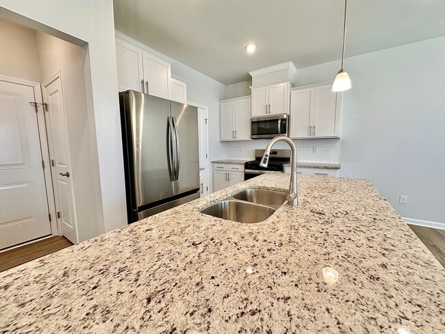 Building Photo - Spacious 3BD Townhome in Solana | 2-Car Garage | Pool, Gym & More