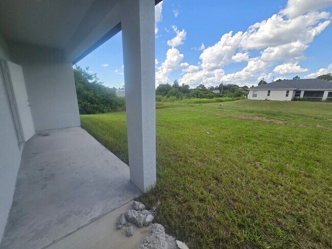 Building Photo - Brand new 2/2/1 SW Lehigh Acres