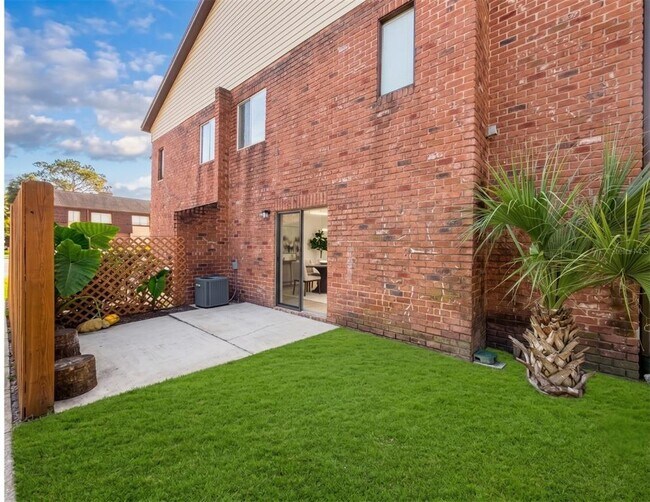 Building Photo - 5100 Picadilly Circus Ct