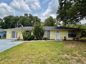 Building Photo - 7902 Banyan St