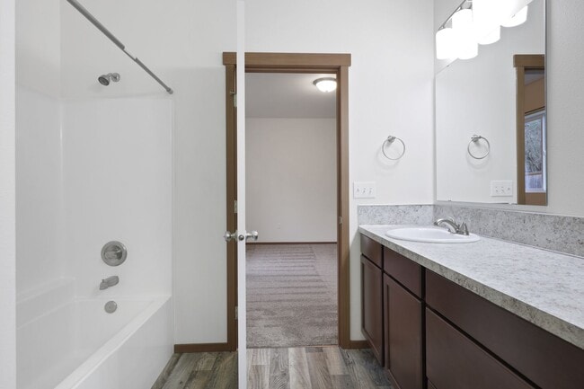 Building Photo - MOVE IN READY! 3 bed 2 bath Heat pump with A/C - Tenino School District