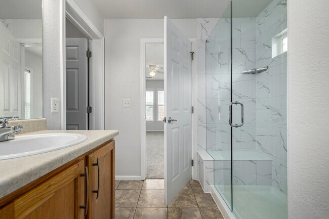 Building Photo - Lovely two bed two bath in Parker for rent