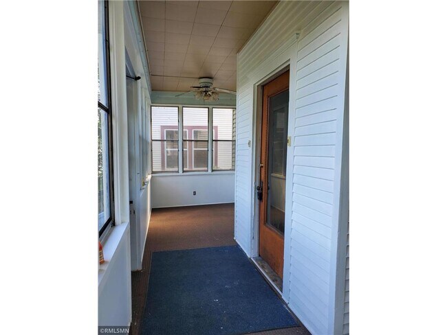 Building Photo - 621 N Morgan Ave