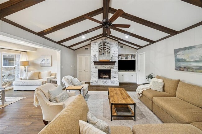 Building Photo - 10714 Piping Rock Ln